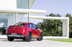 Oficjalnie: Mercedes GLE Coupe — zdjęcie 12