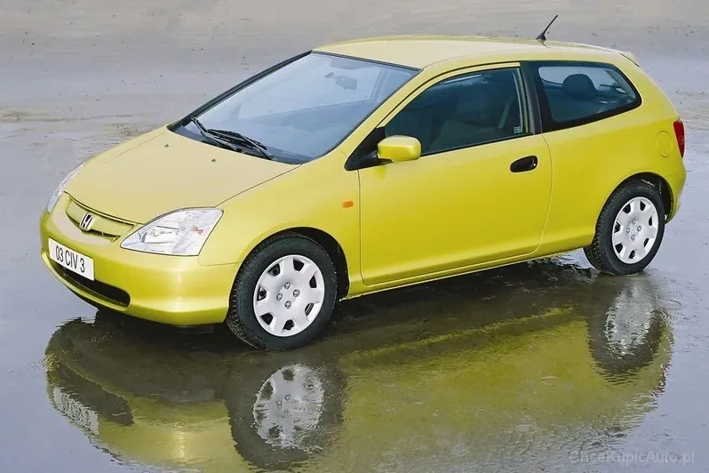 Honda Civic VII generacji