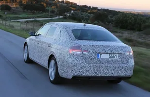 Nowa Skoda Superb. Pierwsze zdjęcia — zdjęcie 2
