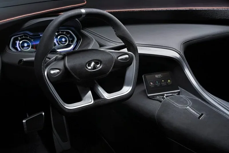 Infiniti Q80