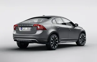 Volvo S60 Cross Country — zdjęcie 2