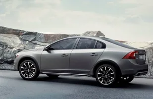 Volvo S60 Cross Country — zdjęcie 6