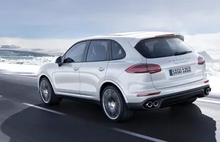 Oficjalnie: Porsche Cayenne Turbo S — zdjęcie 4