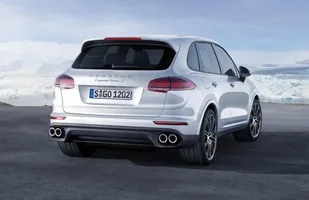 Oficjalnie: Porsche Cayenne Turbo S — zdjęcie 5