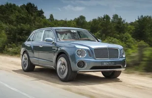 Bentley Bentayga pojawi się w tym roku — zdjęcie 2