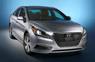 Hyundai Sonata Plug-in Hybrid — zdjęcie 3