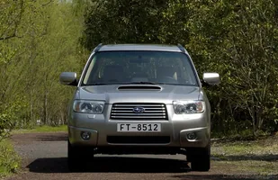 Używane: Subaru Forester II — zdjęcie 4