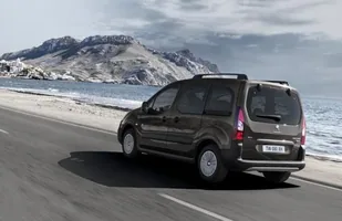 Oficjalnie: Peugeot Partner po liftingu — zdjęcie 5