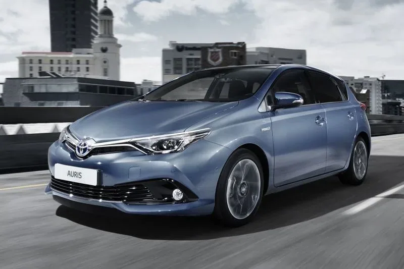 Toyota Auris 2015