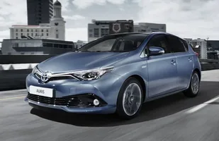 Oficjalnie: Toyota Auris po liftingu — zdjęcie 2