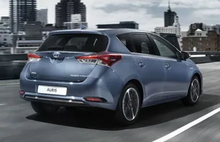 Oficjalnie: Toyota Auris po liftingu — zdjęcie 3