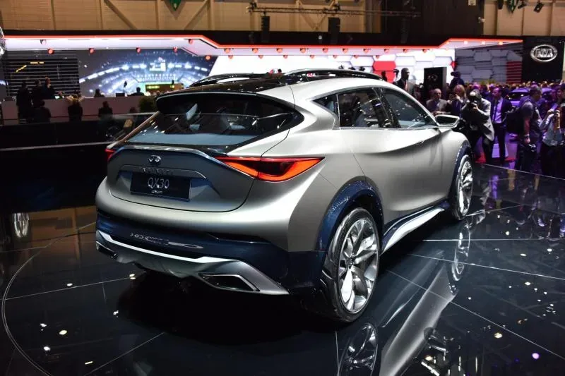 Infiniti QX30
