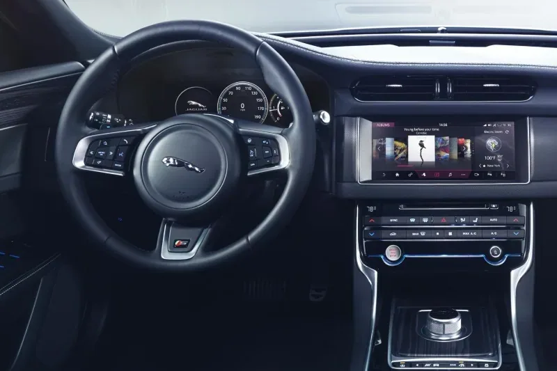 Jaguar XF II