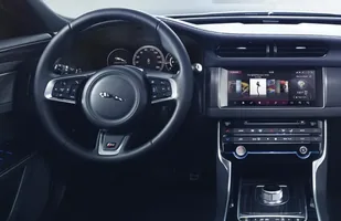 Nowy Jaguar XF! — zdjęcie 2