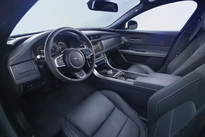 Jaguar XF 2016