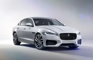 Całkiem nowy Jaguar XF — zdjęcie 12