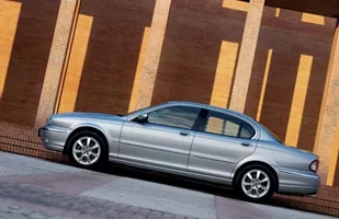 Używane: Jaguar X-Type — zdjęcie 2