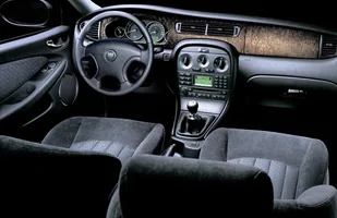 Używane: Jaguar X-Type — zdjęcie 5