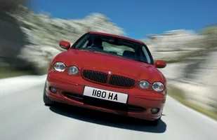 Używane: Jaguar X-Type — zdjęcie 10