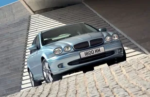 Używane: Jaguar X-Type — zdjęcie 12