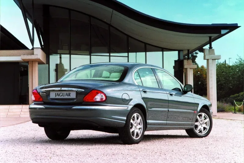 Jaguar X-Type