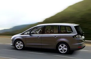 Nowy Ford Galaxy — zdjęcie 4