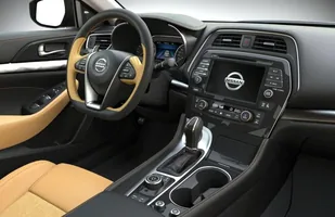 Całkiem nowy Nissan Maxima — zdjęcie 8