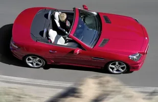 Mercedes SLK z nowymi silnikami — zdjęcie 5