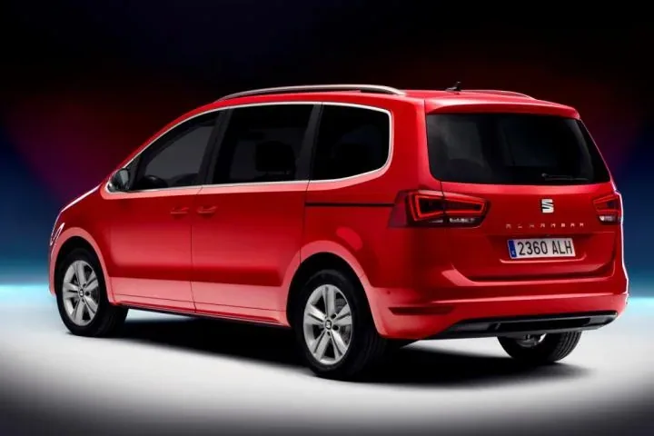 Odświeżony Seat Alhambra
