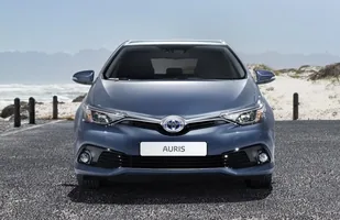 Toyota Auris Hybrid w specjalnej cenie — zdjęcie 4