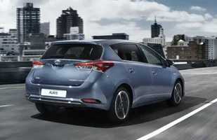 Toyota Auris Hybrid w specjalnej cenie — zdjęcie 8