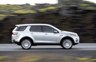 Land Rover Discovery Sport z nowymi silnikami — zdjęcie 3