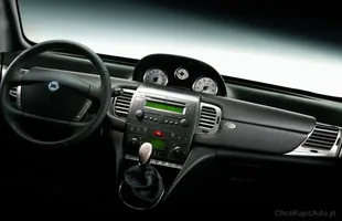 Lancia Ypsilon II - odrobina szaleństwa — zdjęcie 4