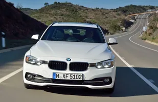 BMW serii 3 po liftingu — zdjęcie 2