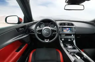 Jaguar XE wyceniony — zdjęcie 4