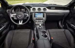 Oto Ford Mustang 2016 — zdjęcie 11