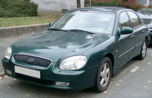 30 lat Hyundaia Sonata — zdjęcie 2