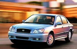 30 lat Hyundaia Sonata — zdjęcie 4