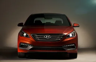 30 lat Hyundaia Sonata — zdjęcie 1