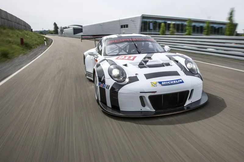 911 GT3 R