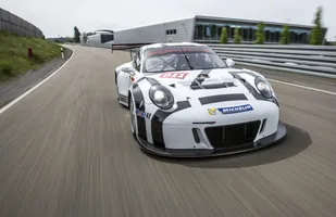 Nowe Porsche 911 GT3 R — zdjęcie 4