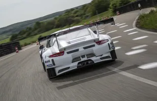 Nowe Porsche 911 GT3 R — zdjęcie 7