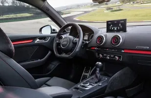 Audi RS3 Sportback już w polskich salonach — zdjęcie 3