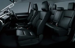 Całkiem nowa Toyota Hilux — zdjęcie 7