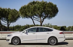 Ford Mondeo Vignale coraz bliżej — zdjęcie 4
