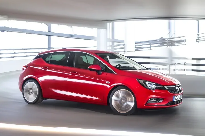 Opel Astra V