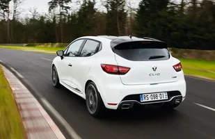 Renault Clio R.S. Trophy 220 EDC. Cena — zdjęcie 11