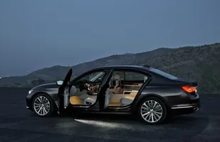 BMW serii 7 po raz szósty! — zdjęcie 3