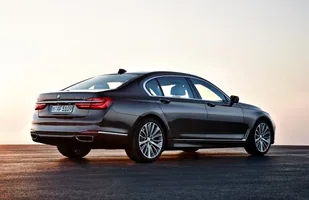 BMW serii 7 po raz szósty! — zdjęcie 4