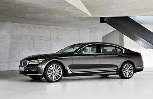 BMW serii 7 po raz szósty! — zdjęcie 9